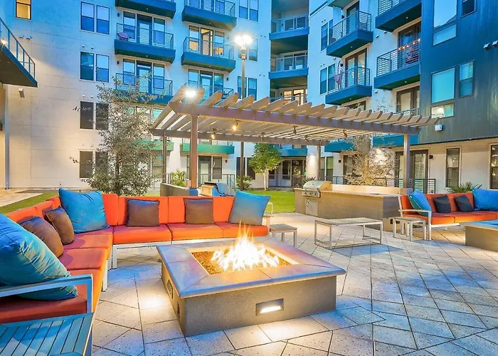 Modern 2br Cozysuites Town Waterfront! Tempe