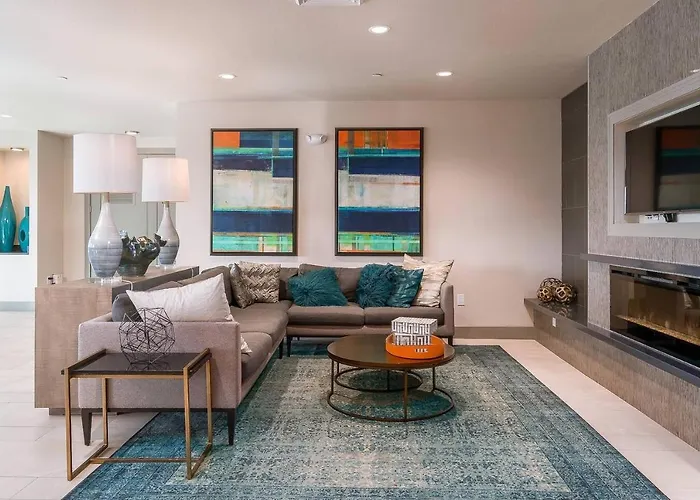 Apartment Modern 2br Cozysuites Town Waterfront! Tempe