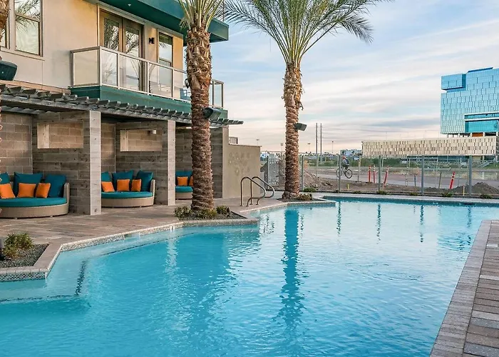 Apartment Modern 2br Cozysuites Town Waterfront! *